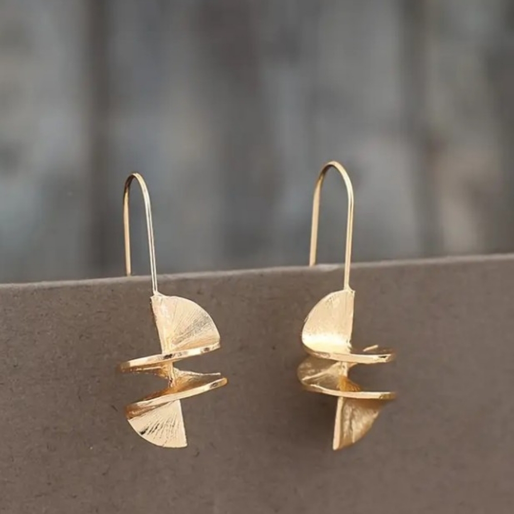 Dangle Earrings - Picture 4 of 5